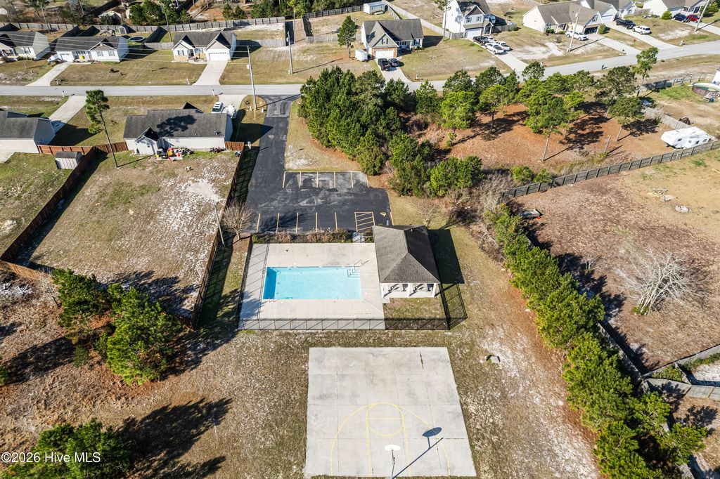 Photo of 211 Lockwood Court, Hubert, NC 28539 (MLS # 100562954)