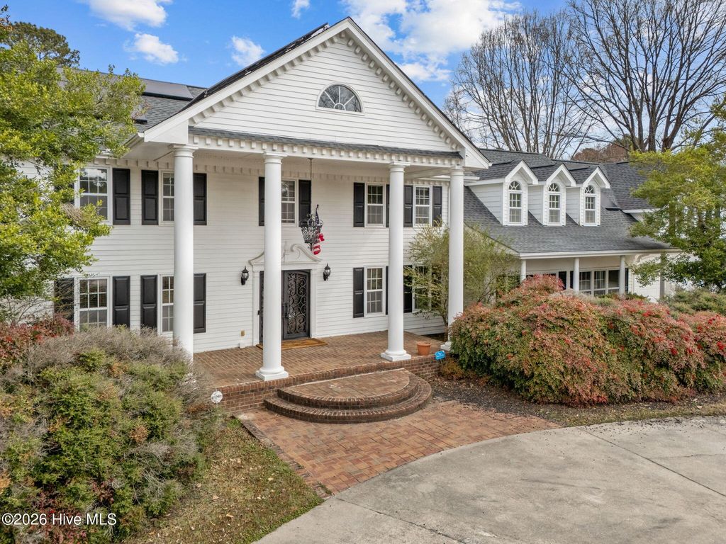 Photo of 5808 Devon Circle, Raleigh, NC 27604 (MLS # 100558646)