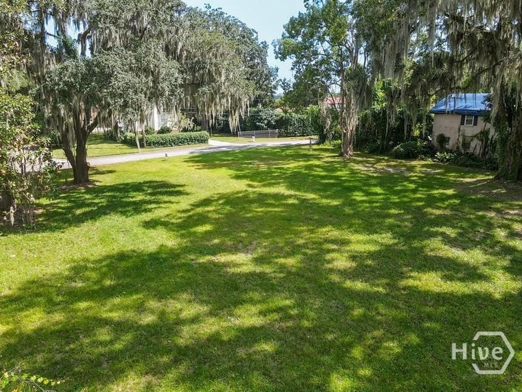 Photo of 213 Battery Circle, Savannah, GA 31410 (MLS # SA351303)