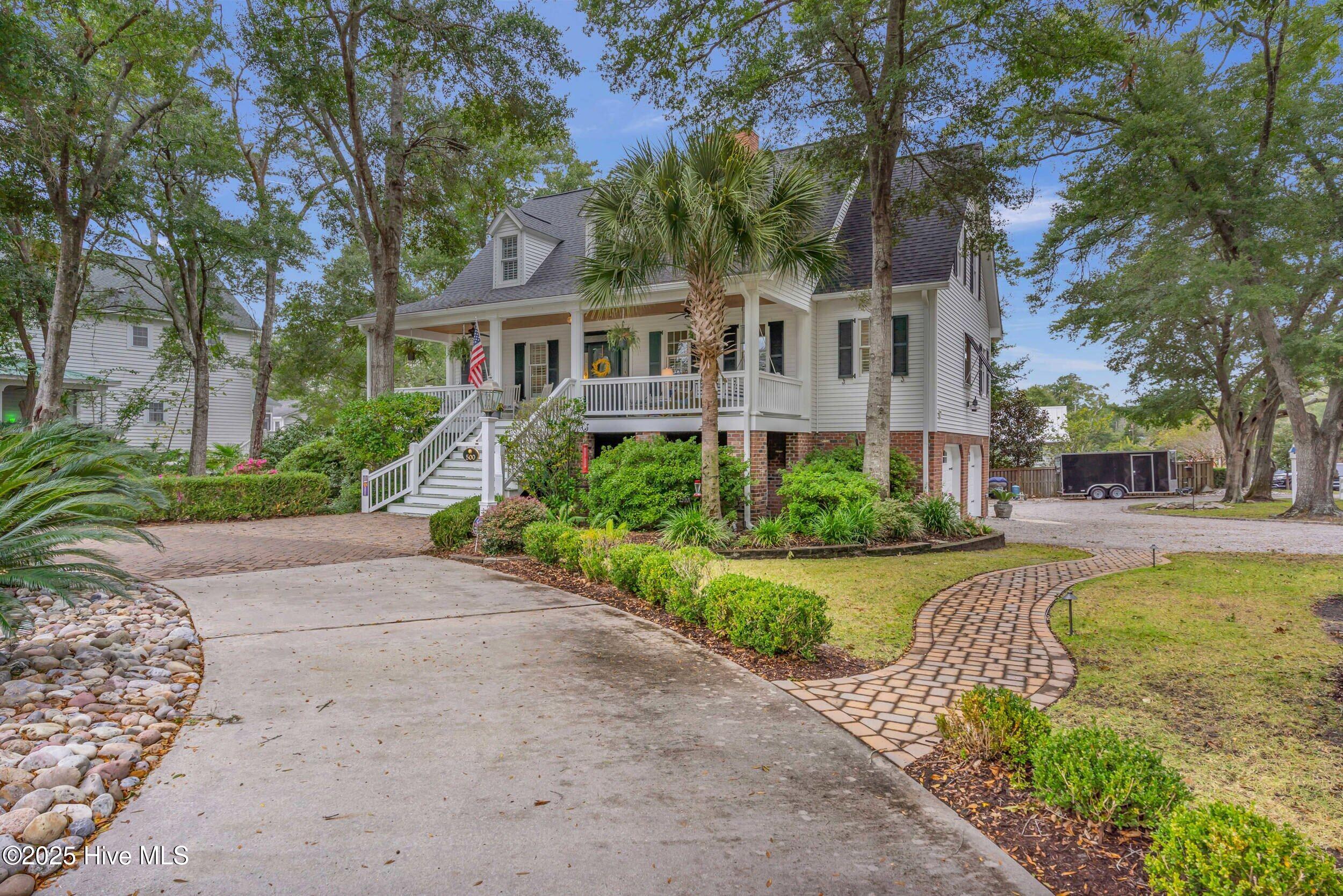 500 W St George Street