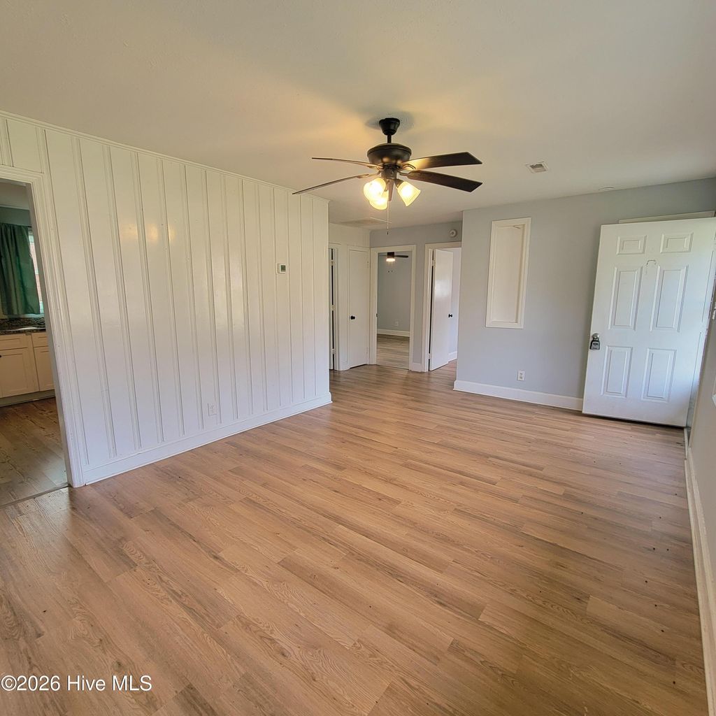 Photo of 200 S Smith Street, Burgaw, NC 28425 (MLS # 100563204)