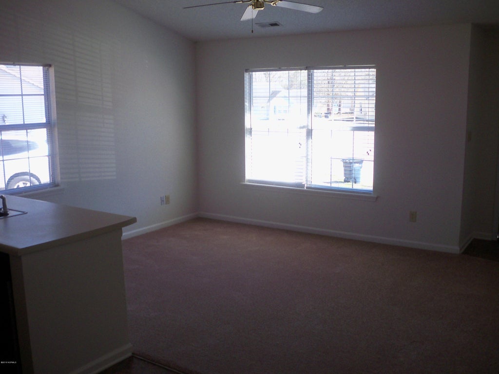 Photo of 409 Somerset Cove, Jacksonville, NC 28546 (MLS # 100607120)