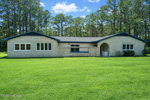 276 Goose Creek Road Hubert NC 28539