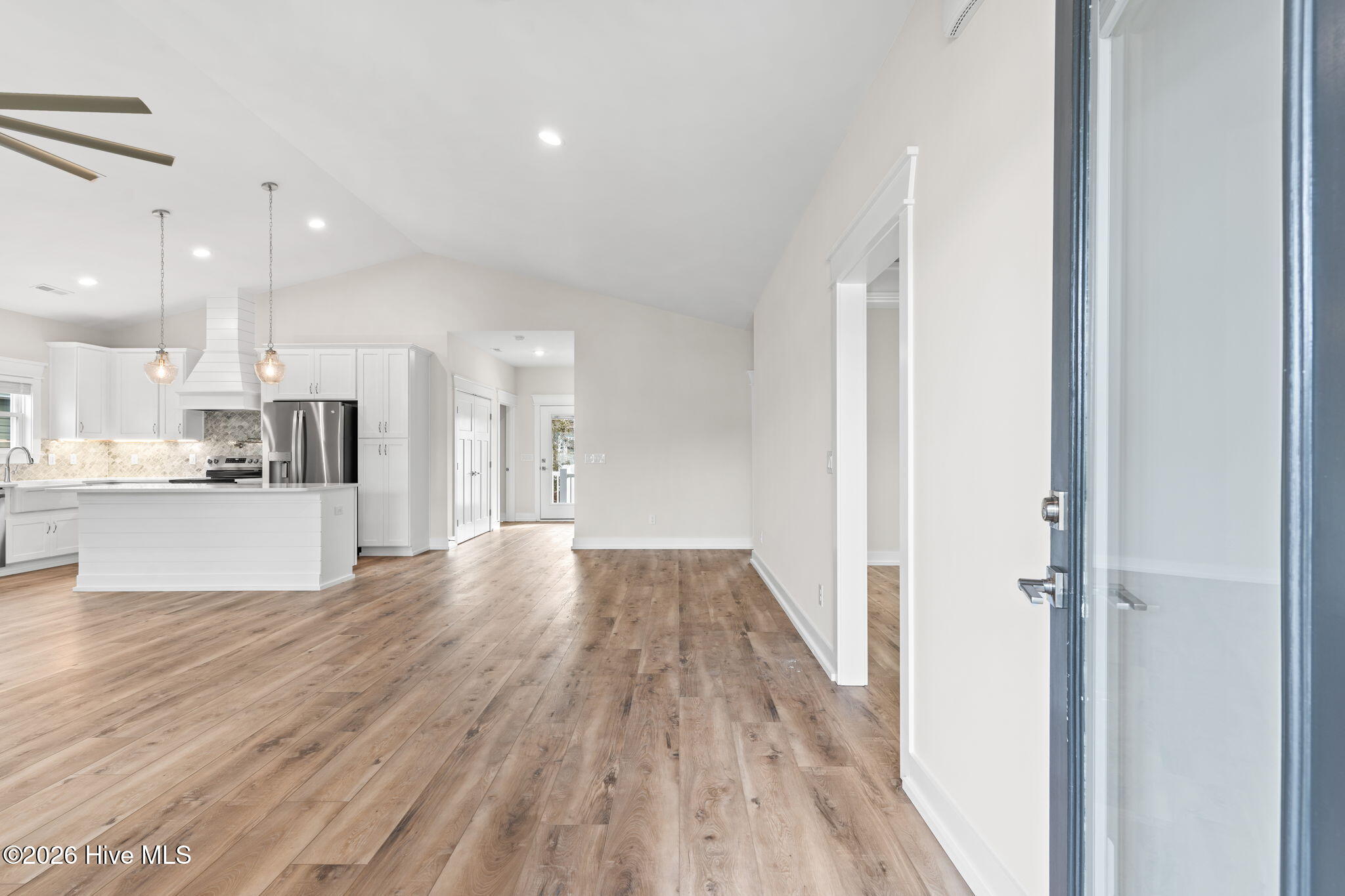 106 NE 41st Street