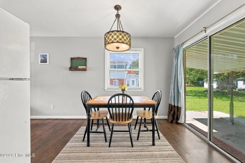 Tiny photo for 203 Mercer Road, Jacksonville, NC 28546 (MLS # 100603113)