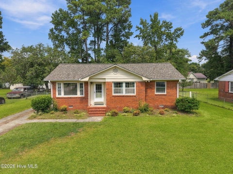 Photo of 203 Mercer Road, Jacksonville, NC 28546 (MLS # 100603113)