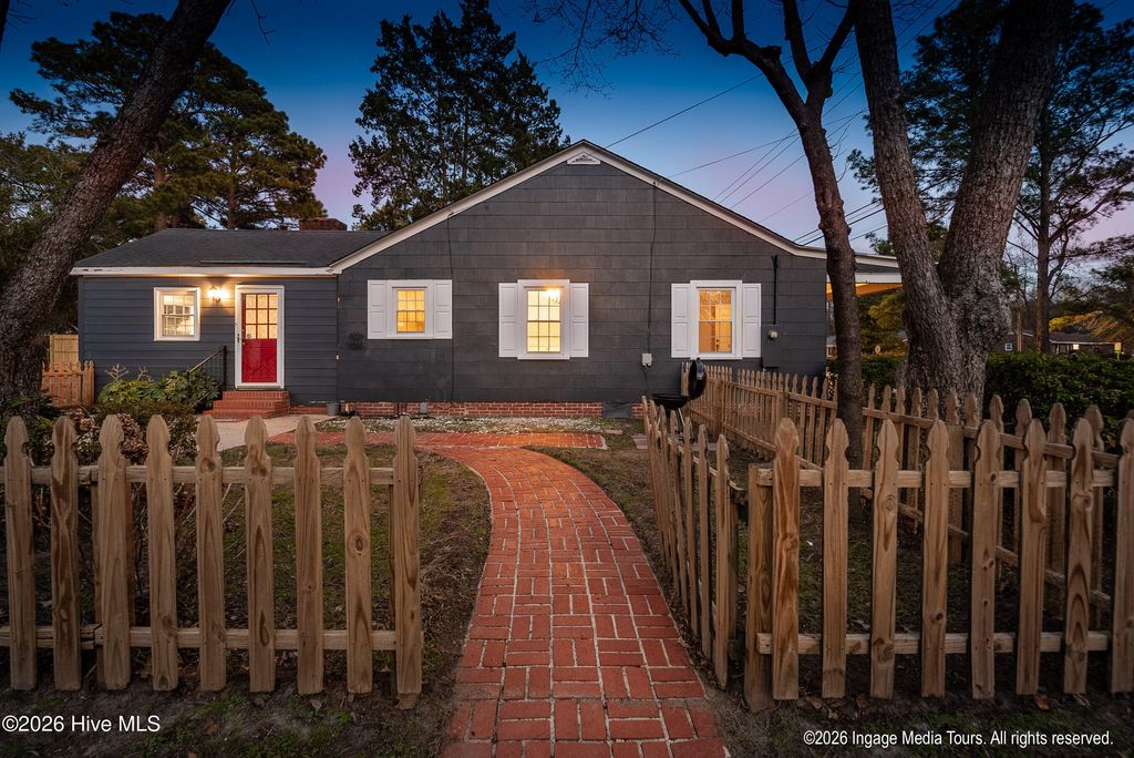 Photo of 1403 E 14th Street, Greenville, NC 27858 (MLS # 100551497)