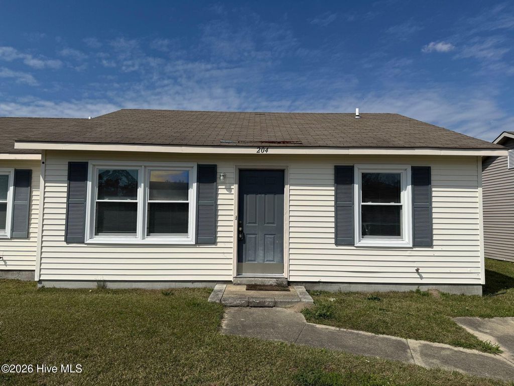 Photo of 204 Appaloosa Drive, Jacksonville, NC 28540 (MLS # 100559441)