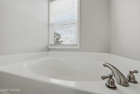 Tiny photo for 105 Gillcrest Lane, Hubert, NC 28539 (MLS # 100560210)