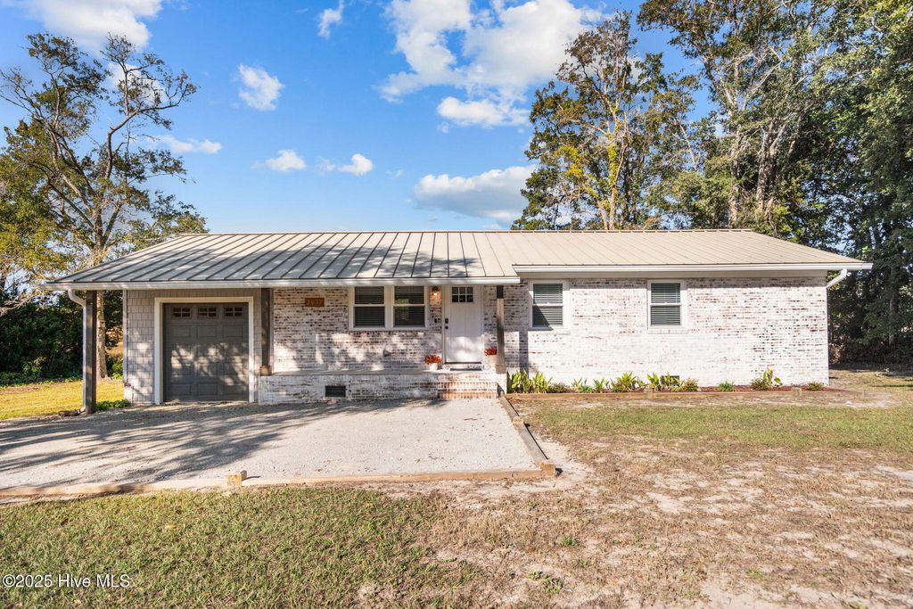 Photo of 2037 Oxpen Road SW, Supply, NC 28462 (MLS # 100538027)