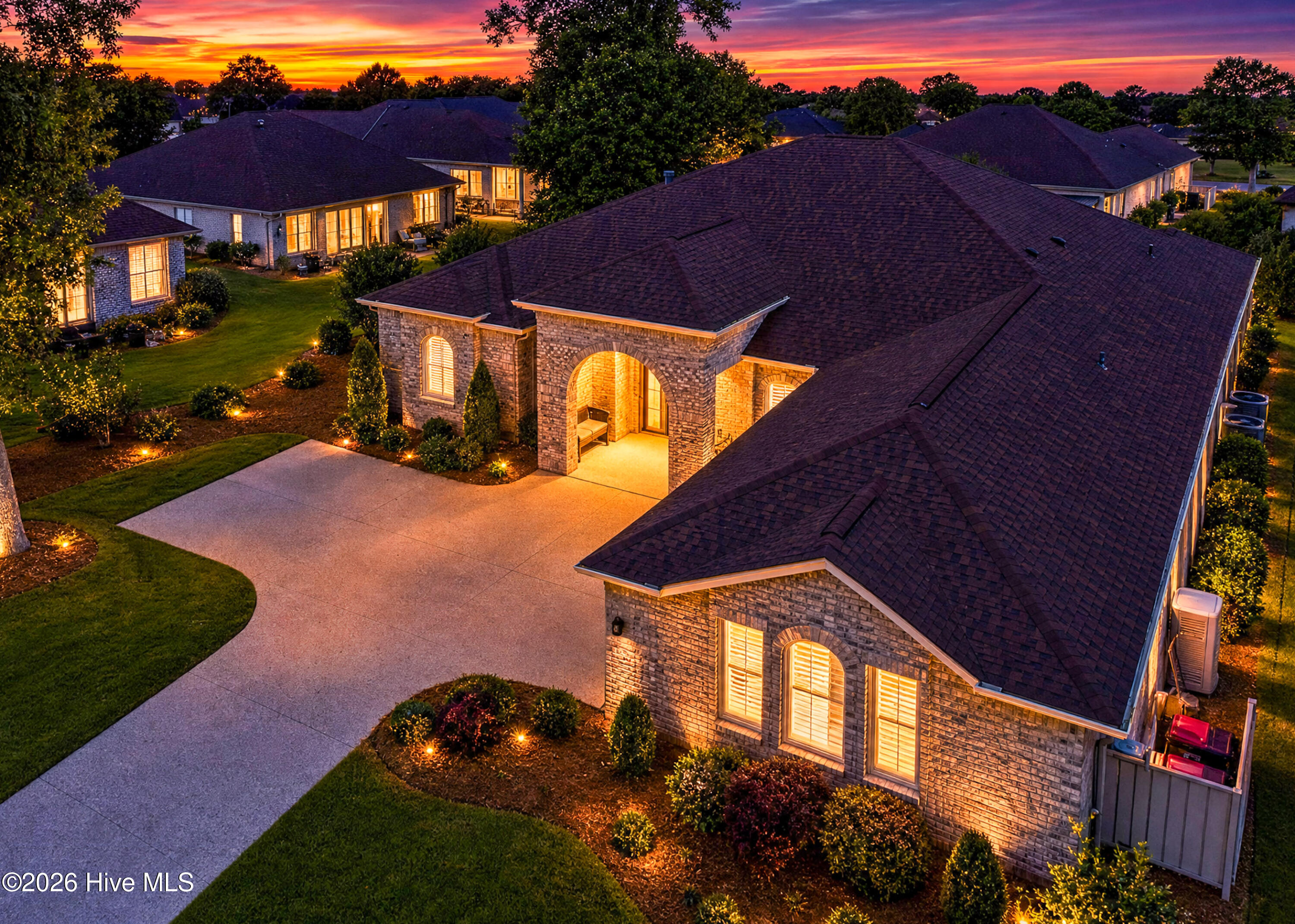 952 Jenoa Loop