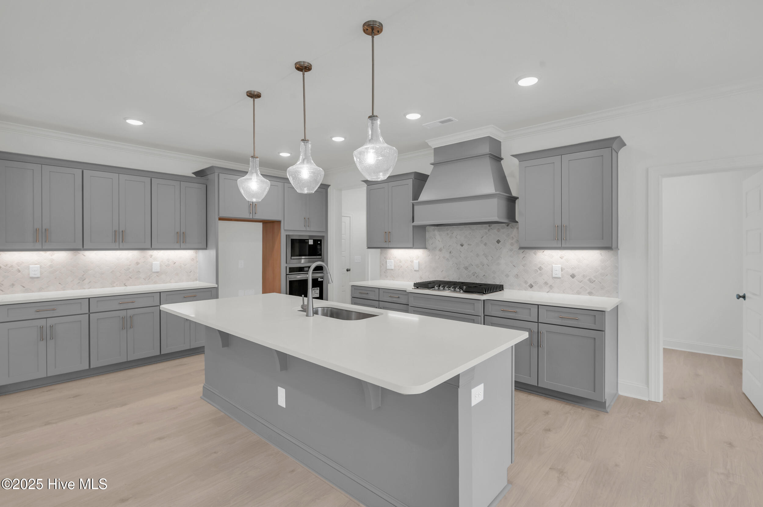 525 Sailor Sky Way 390