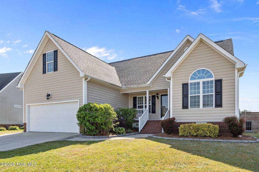 Photo of 2925 Chellowe Court, Winterville, NC 28590 (MLS # 100565719)