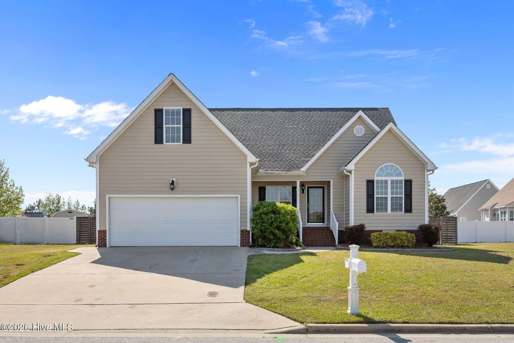 Photo of 2925 Chellowe Court, Winterville, NC 28590 (MLS # 100565719)
