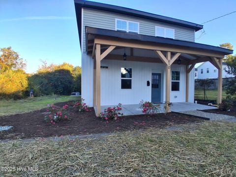 Tiny photo for 610 N 10th Street, Wilmington, NC 28401 (MLS # 100547291)