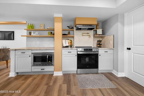 Tiny photo for 610 N 10th Street, Wilmington, NC 28401 (MLS # 100547291)