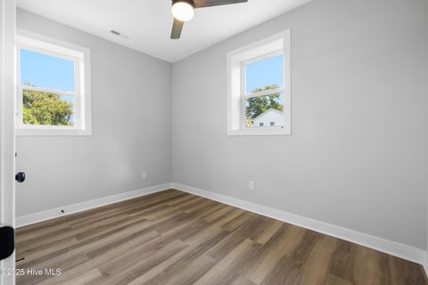 Tiny photo for 610 N 10th Street, Wilmington, NC 28401 (MLS # 100547291)