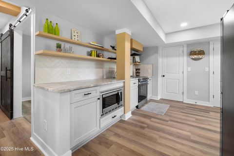 Tiny photo for 610 N 10th Street, Wilmington, NC 28401 (MLS # 100547291)