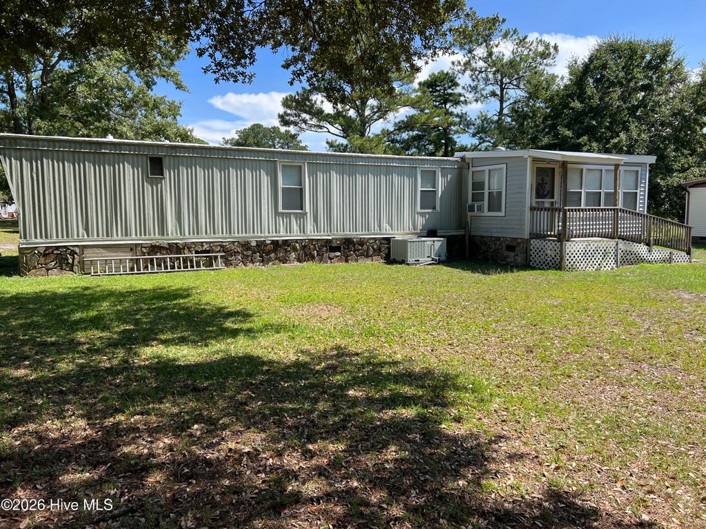 Photo of 112 Pettiford Road, Peletier, NC 28584 (MLS # 100606470)