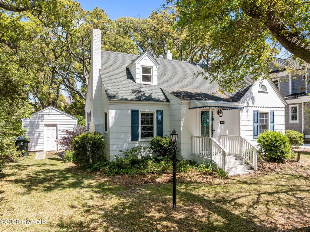 Photo of 2205 Front Street, Beaufort, NC 28516 (MLS # 100571535)