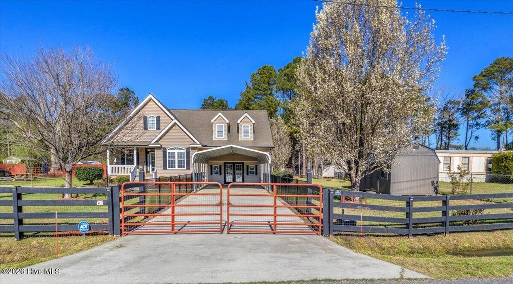 Photo of 33 Corbett Street NE, Bolivia, NC 28422 (MLS # 100561788)