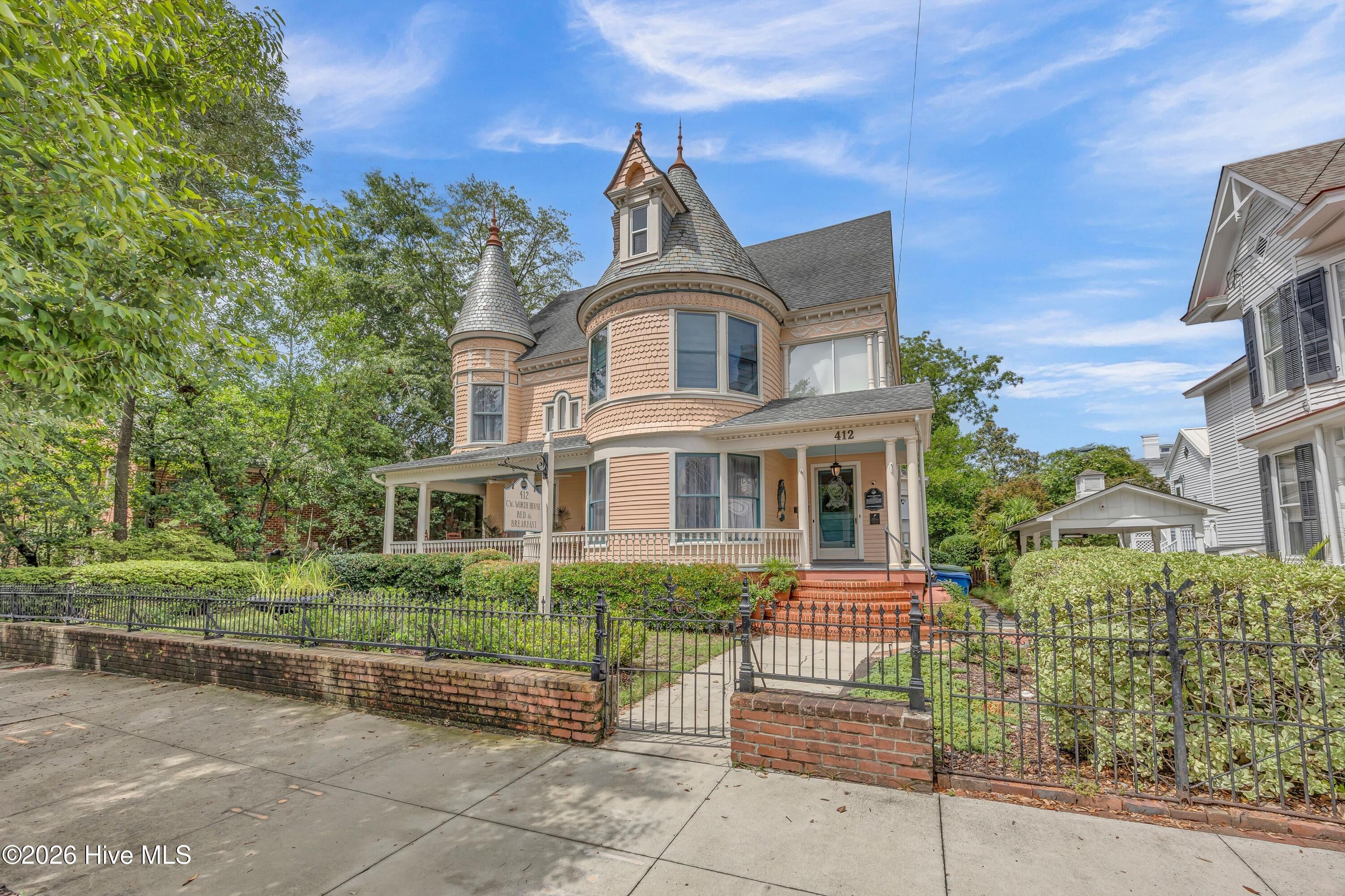 412 S 3rd Street