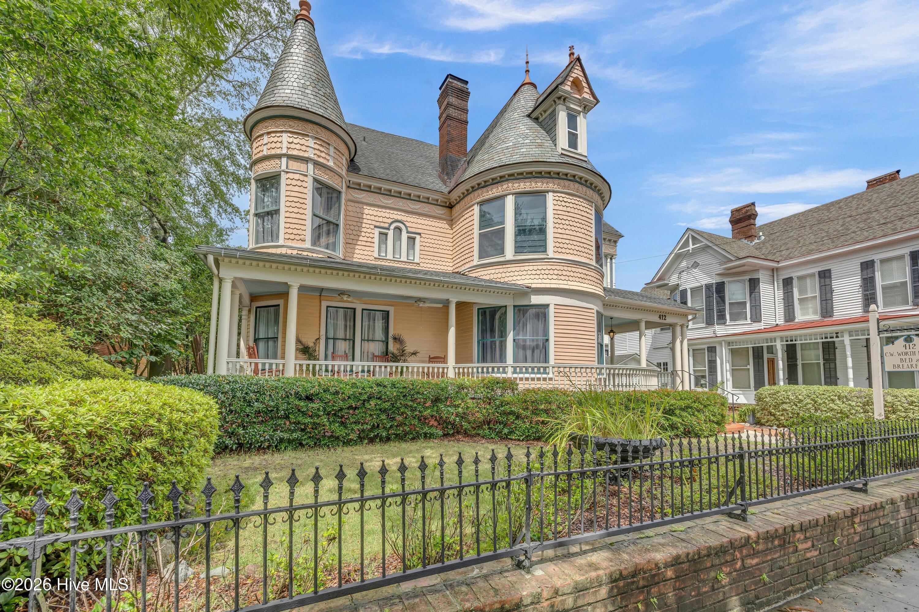 412 S 3rd Street