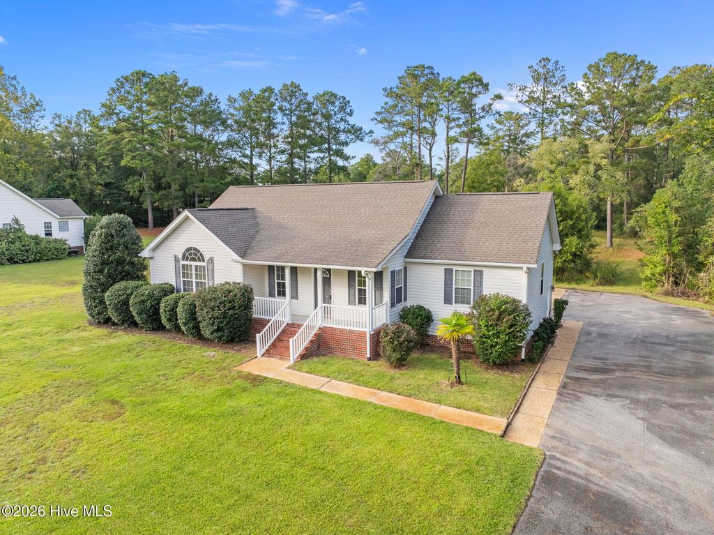 Photo of 1136 Town Creek Road NE, Leland, NC 28451 (MLS # 100552045)