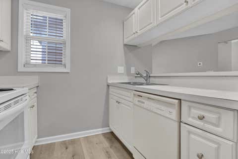 Tiny photo for 719 Melba Court #I, Wilmington, NC 28405 (MLS # 100584738)