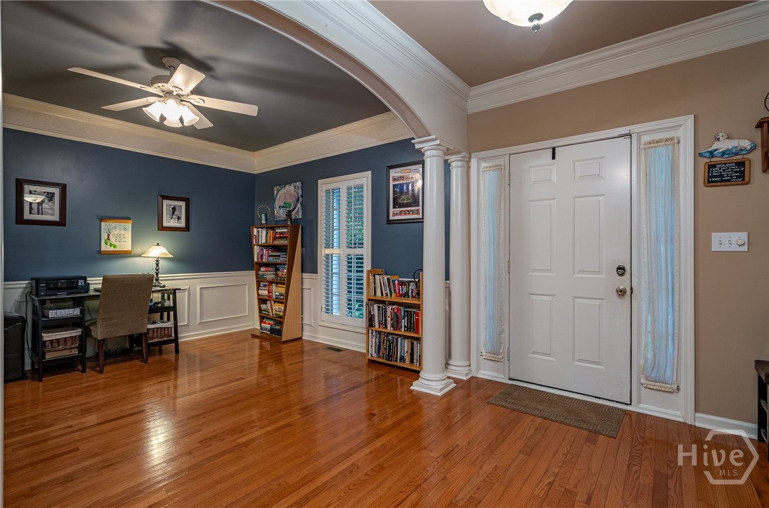 325 Twin Oaks Circle