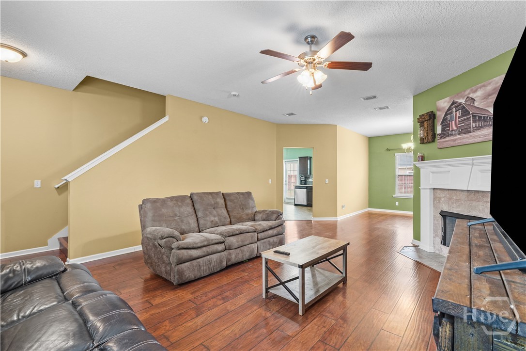 1516 Bayberry Drive