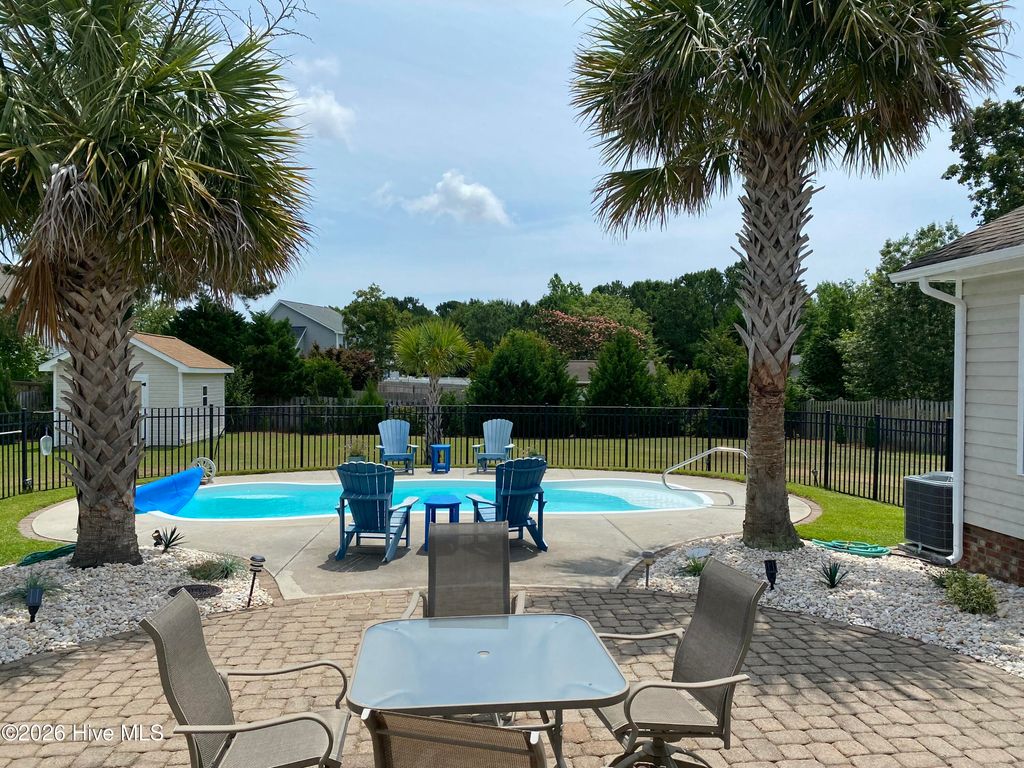 Photo of 203 Pigeon Lane, Swansboro, NC 28584 (MLS # 100570536)