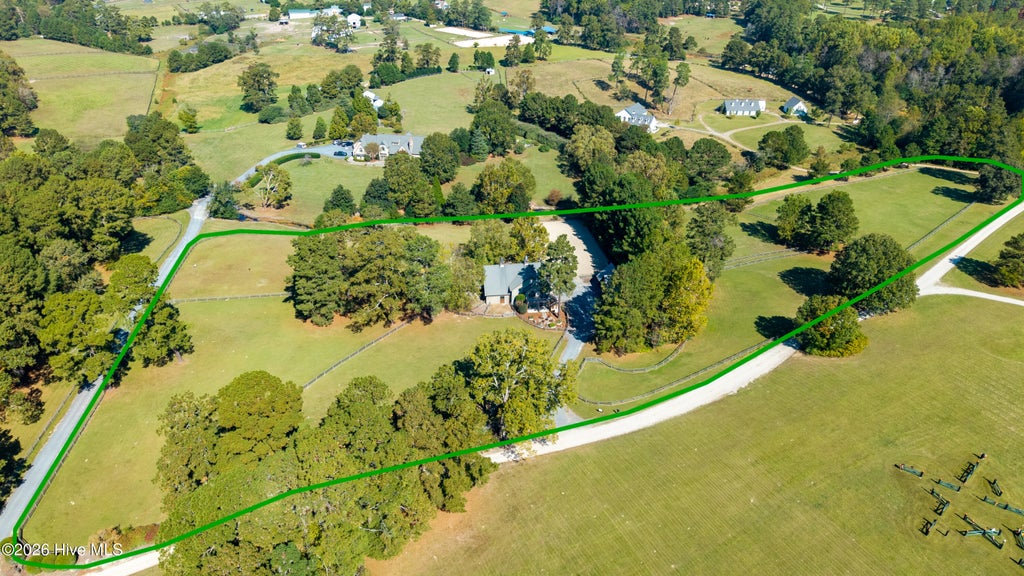 Photo of 275 Tremont Place, Southern Pines, NC 28387 (MLS # 100611599)