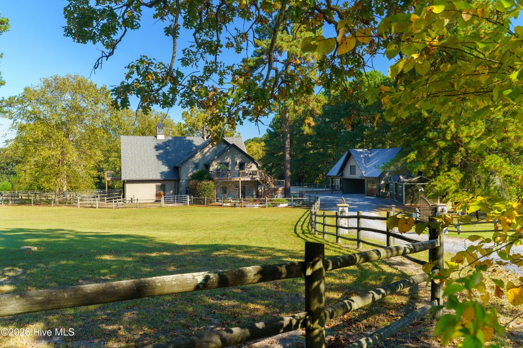 Photo of 275 Tremont Place, Southern Pines, NC 28387 (MLS # 100611599)