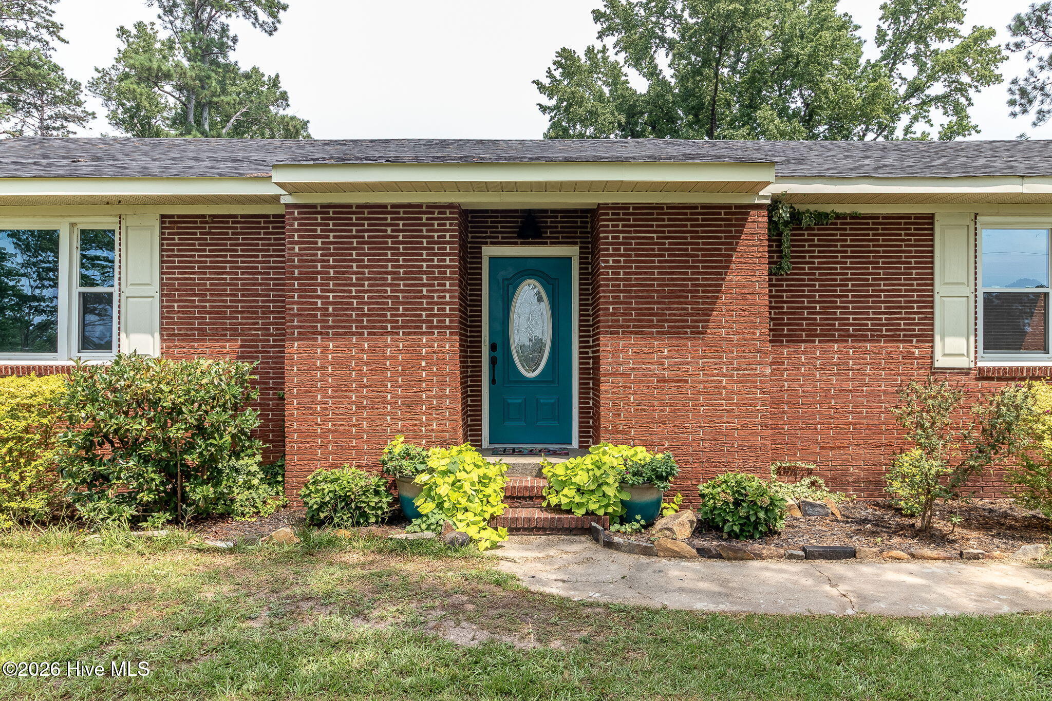 1157 Mccormick Highway