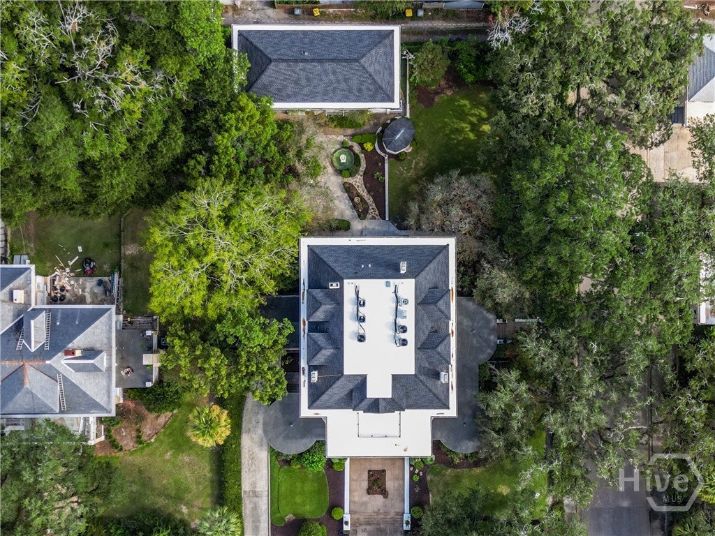 920 E Victory Drive
