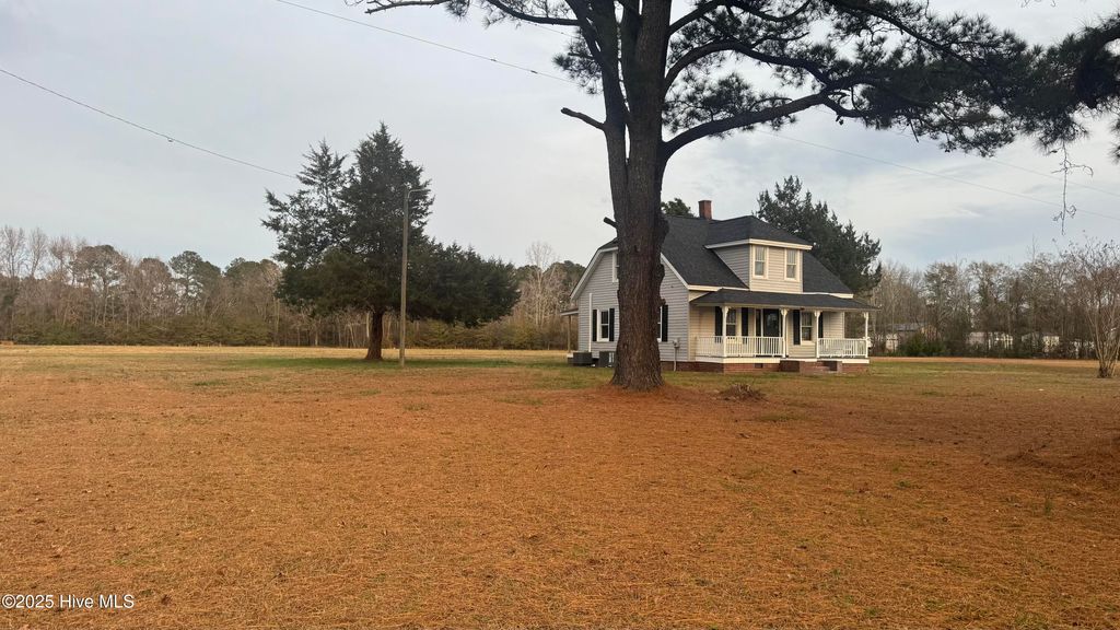 Photo of 660 Evers Road, Bladenboro, NC 28320 (MLS # 100543738)
