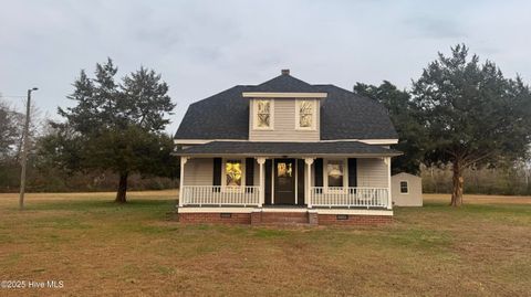 Homes For Sale - 660 Evers Road<br/> Bladenboro, NC 28320