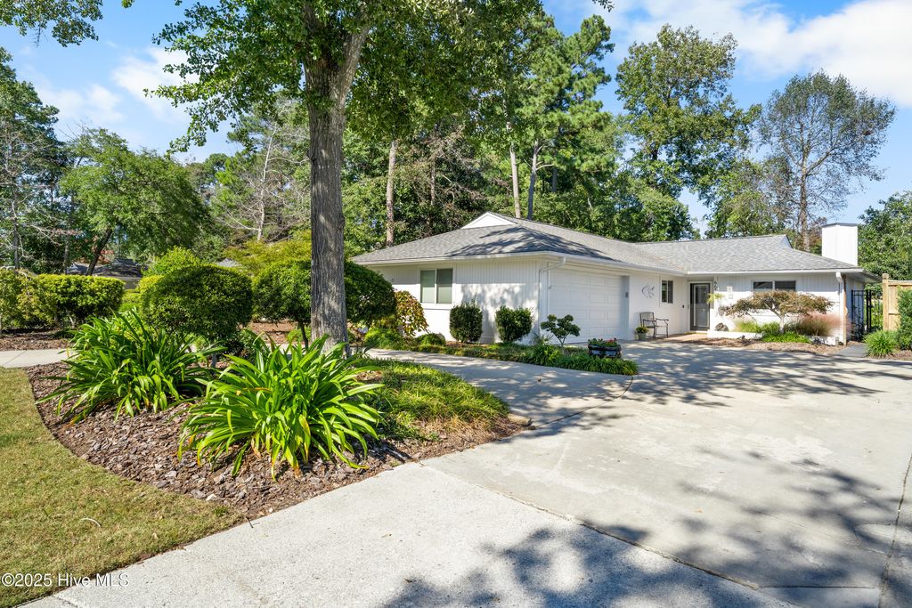 Photo of 6659 Tidewater Lane, Wilmington, NC 28403 (MLS # 100539236)