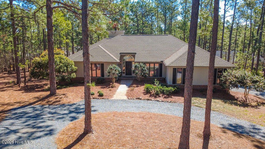 Photo of 12 Kippen Court, Pinehurst, NC 28374 (MLS # 100561129)