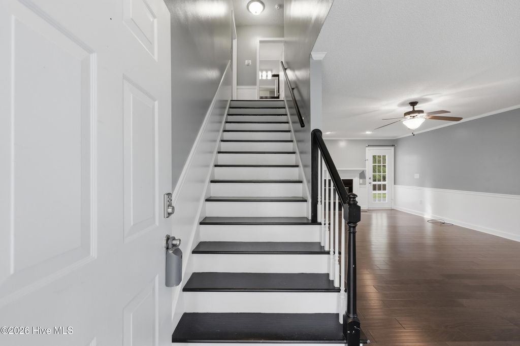 Photo of 1026 Crosswinds Drive, Elizabeth City, NC 27909 (MLS # 100565588)