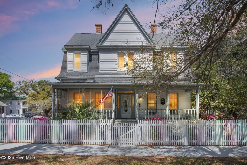 Photo of 301 E Moore Street, Southport, NC 28461 (MLS # 100566206)