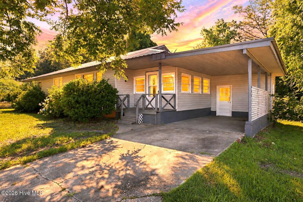Photo of 1002 River Street, Jacksonville, NC 28540 (MLS # 100584273)