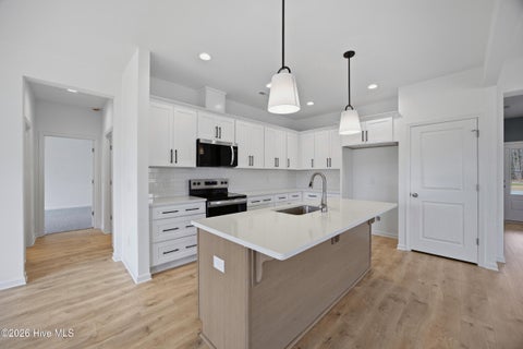 Tiny photo for 402 Alice Lane, Burgaw, NC 28425 (MLS # 100603297)