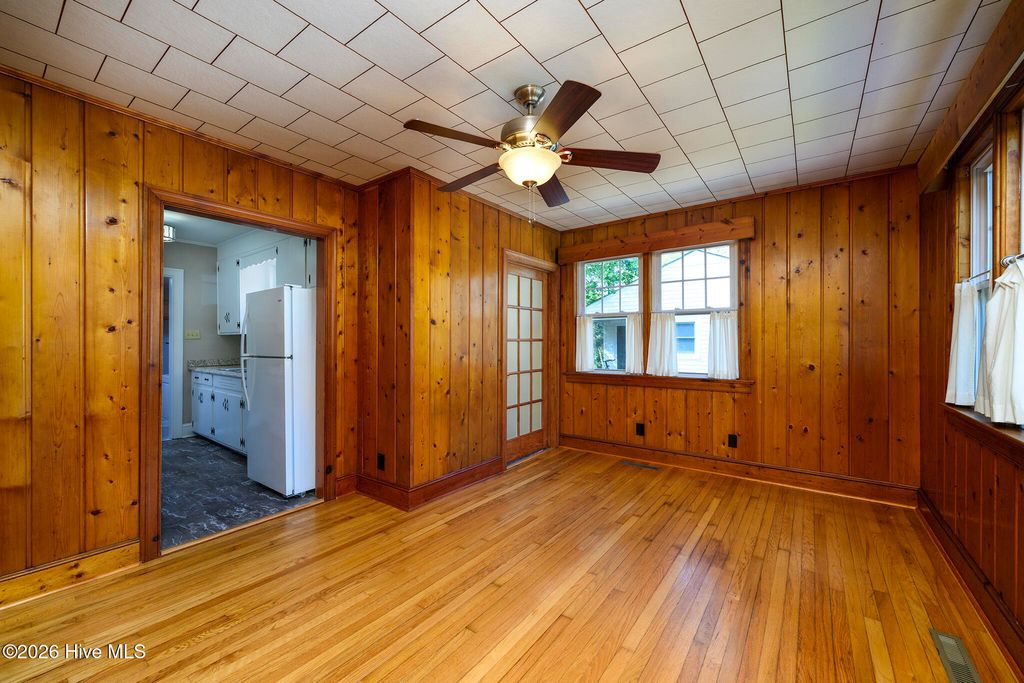 Photo of 2207 Woodland Avenue, New Bern, NC 28560 (MLS # 100565205)