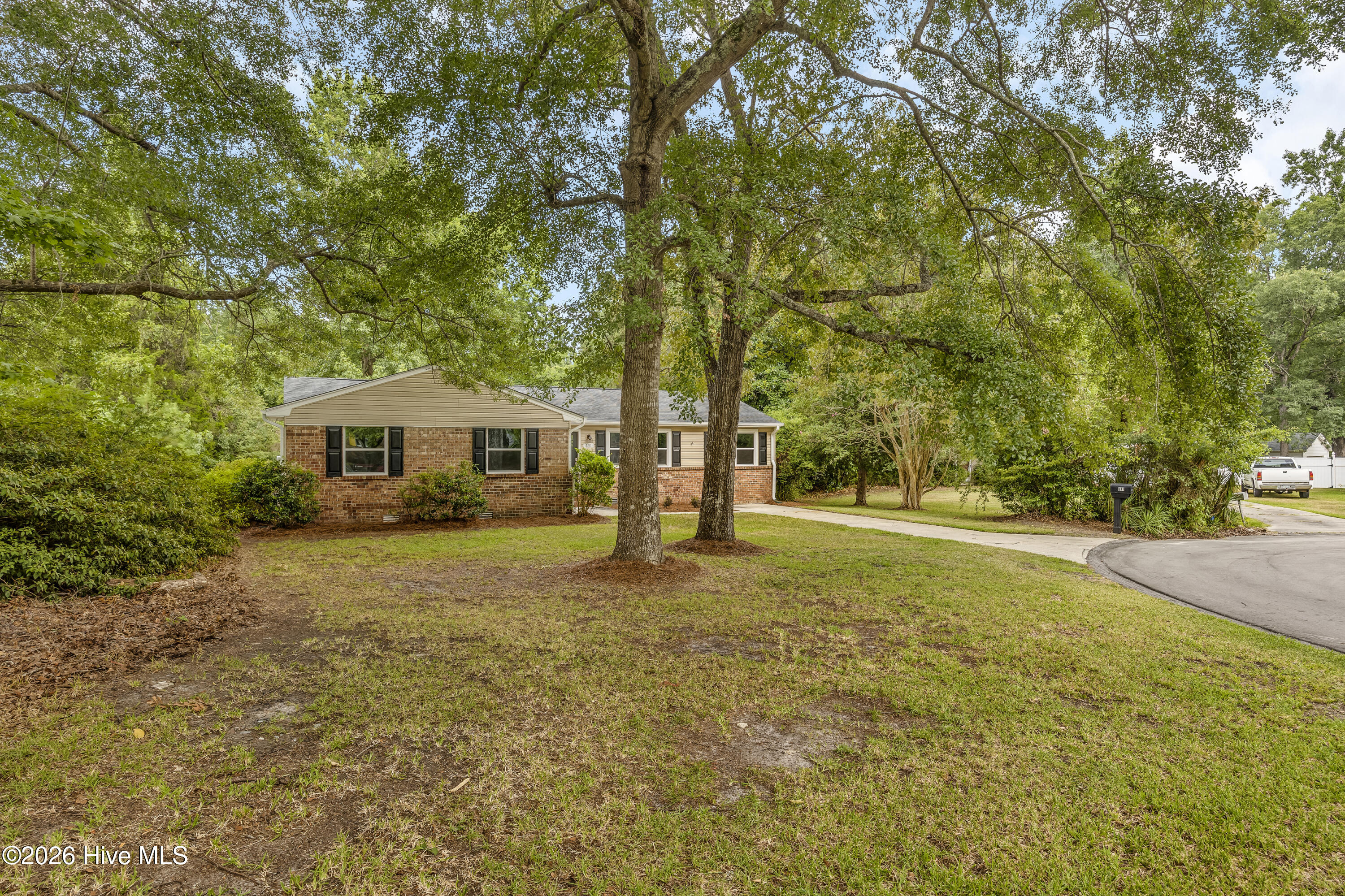 631 Duke Court