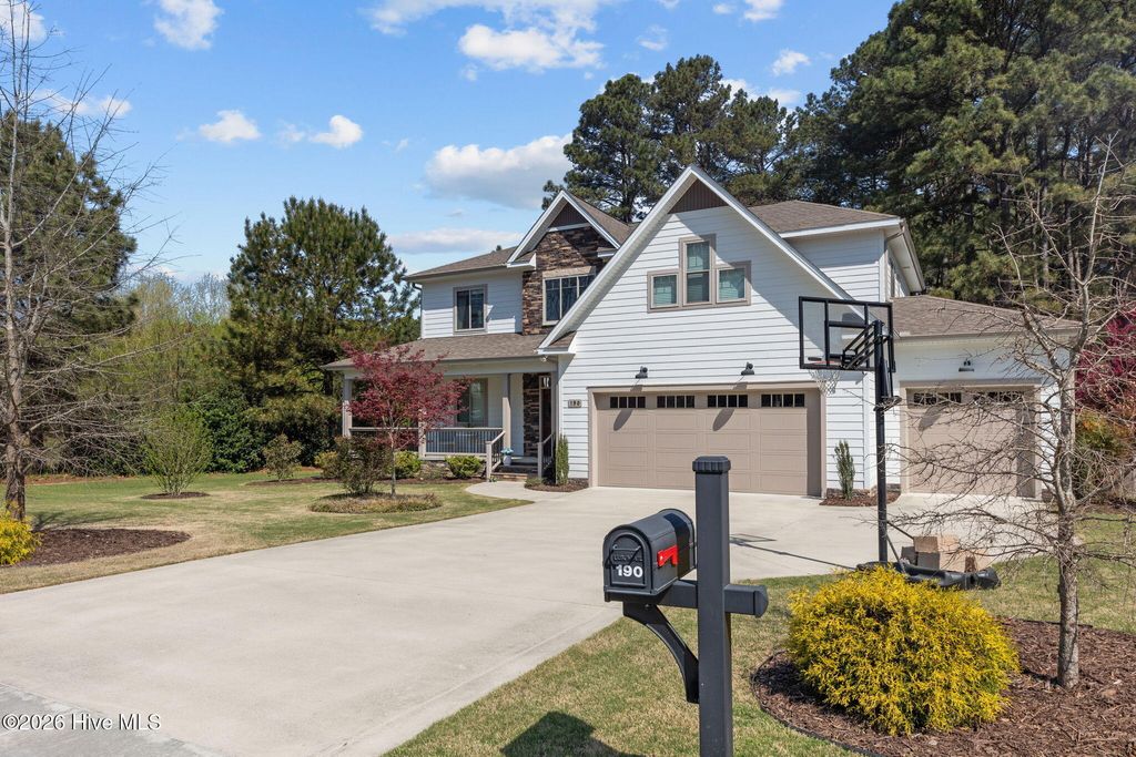 Photo of 190 Devon Circle, Aberdeen, NC 28315 (MLS # 100564349)
