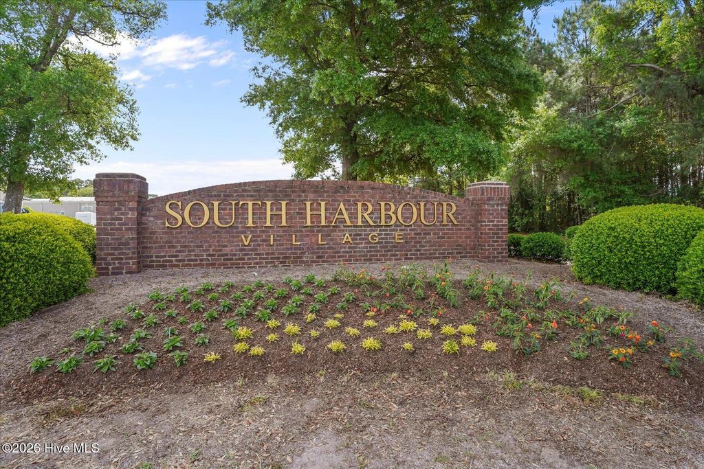 Photo of 5057 Wyncie Wynd, Southport, NC 28461 (MLS # 100570621)
