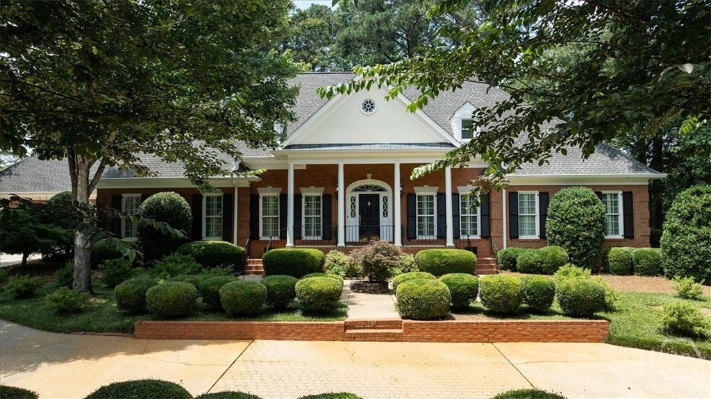 Photo of 1071 Meriweather Drive DR, Watkinsville, GA 30677 (MLS # CL358280)