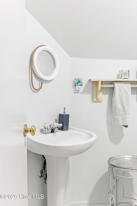 Tiny photo for 410 S 5th Avenue, Wilmington, NC 28401 (MLS # 100560142)